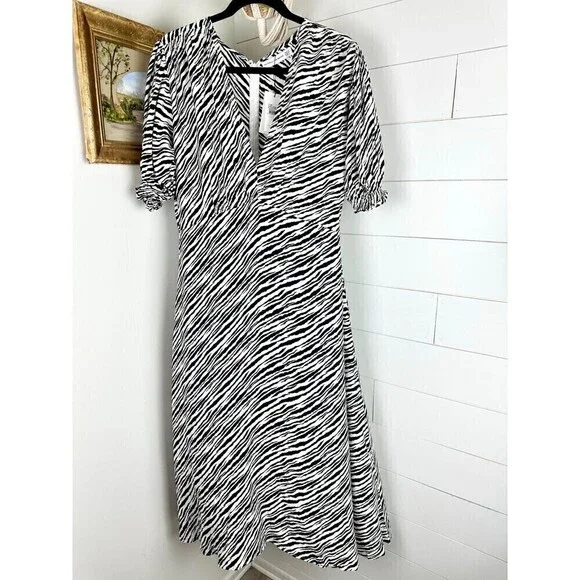 Faithfull The Brand Marie Louise Midi Dress Blance Animal Print NWT Size US 8 - Picture 1 of 8